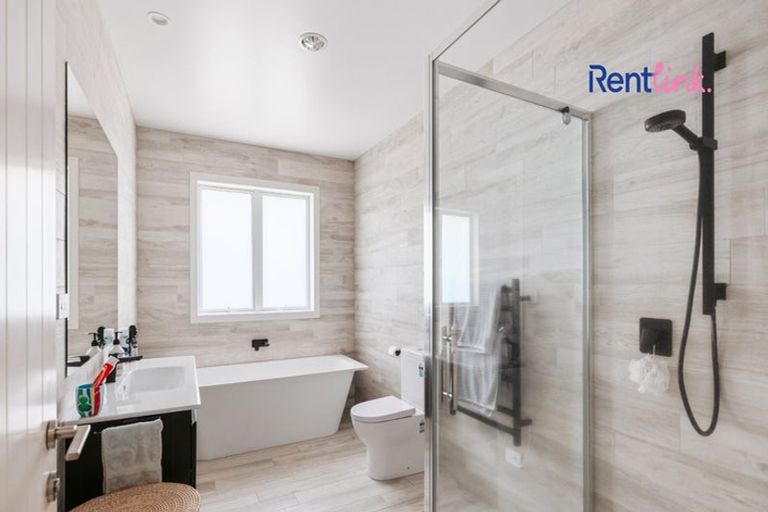 Photo of property in 17 Matepu Crescent, Pyes Pa, Tauranga, 3112