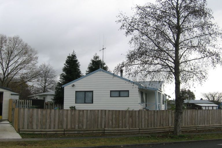 Photo of property in 2 Shelley Jane Place, Dinsdale, Hamilton, 3204