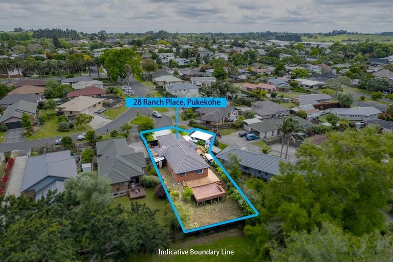 Photo of property in 28 Ranch Place, Pukekohe, 2120