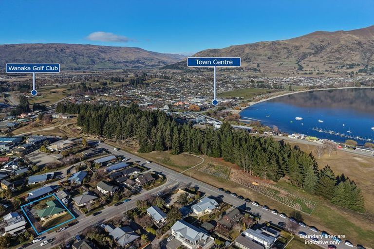 Photo of property in 7 Kings Drive, Wanaka, 9305