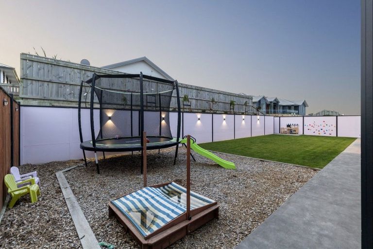 Photo of property in 7 Edenmore Terrace, Fitzherbert, Palmerston North, 4410