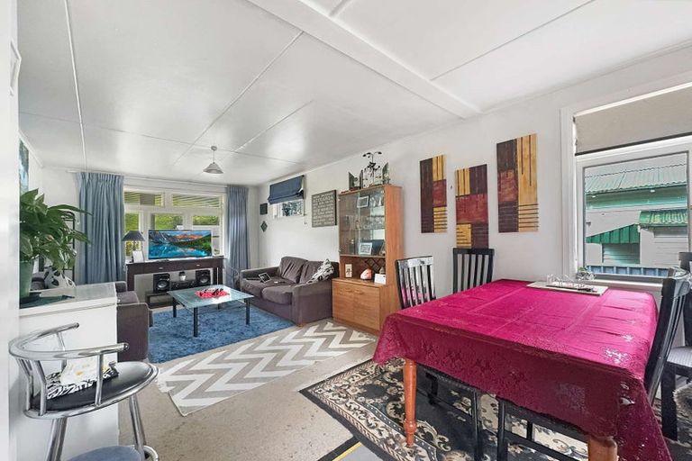 Photo of property in 18 Goldfinch Street, Taihape, 4720