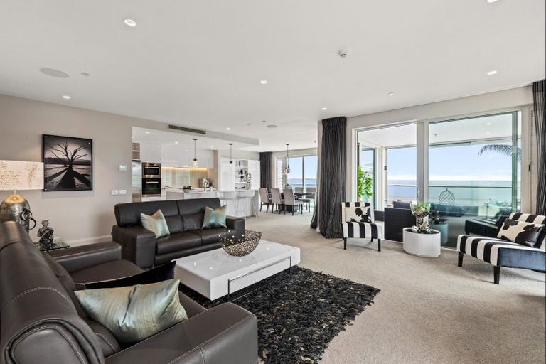 Photo of property in 12/383 Hibiscus Coast Highway, Orewa, 0931