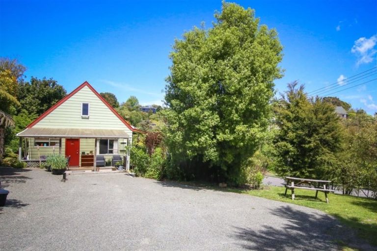 Photo of property in 10 Cook Crescent, Kaiteriteri, Motueka, 7197