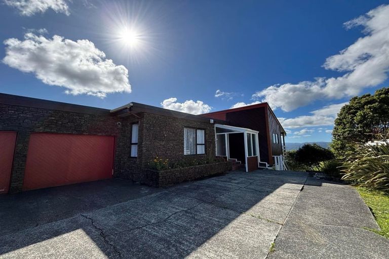 Photo of property in 272 Dowse Drive, Maungaraki, Lower Hutt, 5010