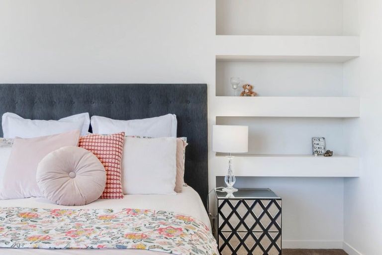 Photo of property in 8 Verley Rise, East Tamaki Heights, Auckland, 2016