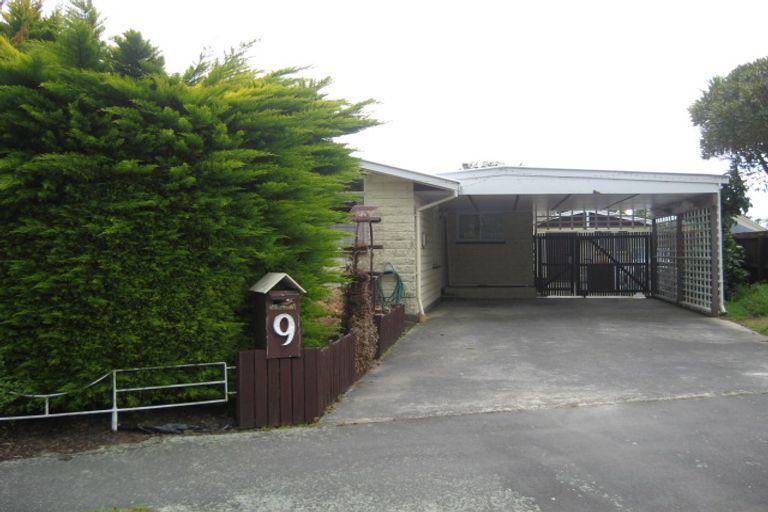 Photo of property in 9 Bulman Place, Casebrook, Christchurch, 8051
