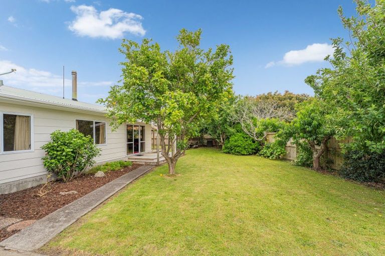 Photo of property in 8 Joan Gaskell Drive, Whitianga, 3510