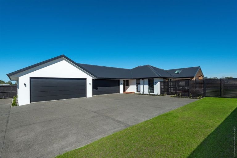 Photo of property in 5 Texel Crescent, West Melton, 7618