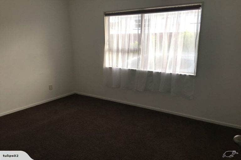 Photo of property in 1/9 Rewarewa Road, Te Atatu Peninsula, Auckland, 0610