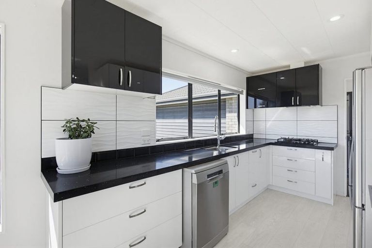 Photo of property in 108 Makarini Street, Paraparaumu, 5032