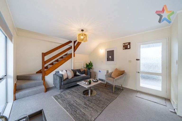 Photo of property in 4/74 Freyberg Street, Lyall Bay, Wellington, 6022