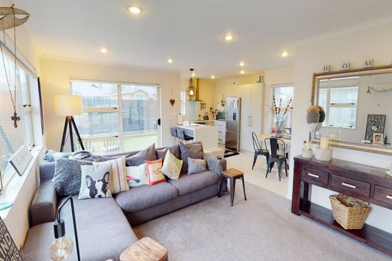 Photo of property in 12a Oxford Street, Hokowhitu, Palmerston North, 4410