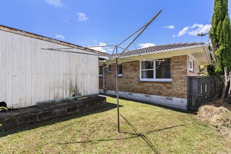 Photo of property in 1/15 Rotoiti Avenue, Pakuranga Heights, Auckland, 2010