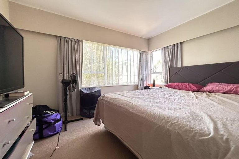 Photo of property in 15 Sorrel Crescent, Bucklands Beach, Auckland, 2012