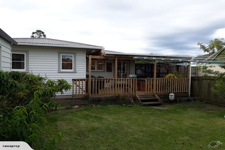 Photo of property in 18 Dakota Avenue, Beach Haven, Auckland, 0626