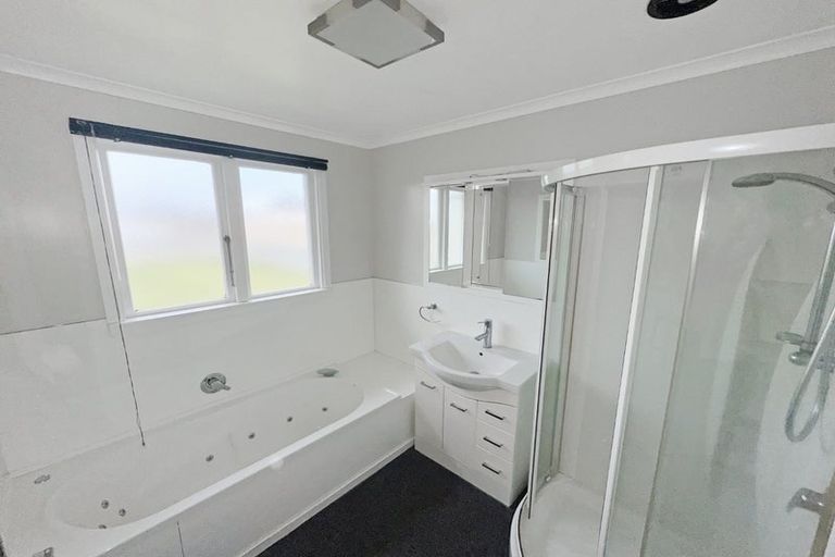 Photo of property in 75 Albert Street, Winton, 9720