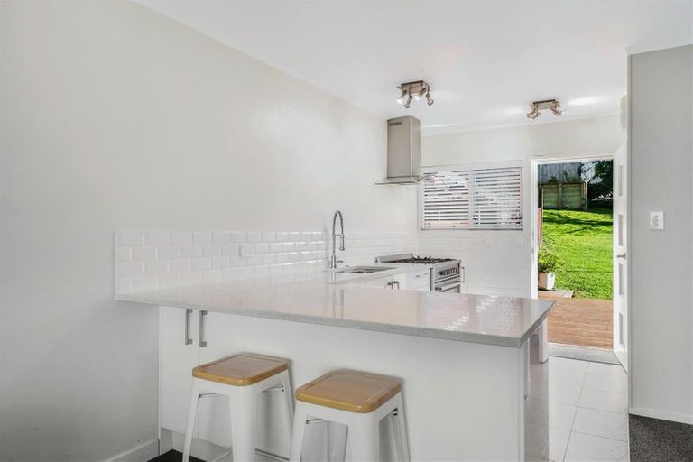 Photo of property in 2/131 Glamorgan Drive, Torbay, Auckland, 0630