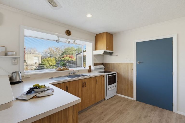 Photo of property in 31 Mappleton Avenue, Burnside, Christchurch, 8053