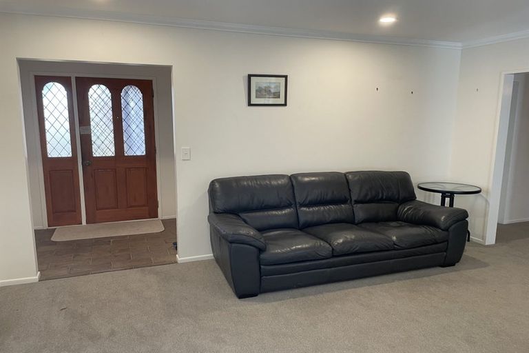 Photo of property in 68 Kapanui Road, Waikanae, 5036