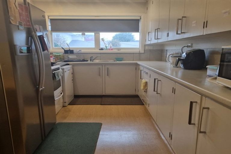 Photo of property in 3a Farnham Place, Ilam, Christchurch, 8041