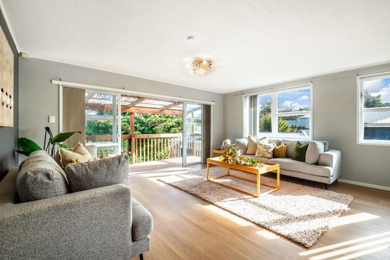 Photo of property in 62 James Street, Bayview, Auckland, 0629