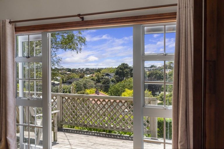 Photo of property in 88 Mangorei Road, Strandon, New Plymouth, 4312