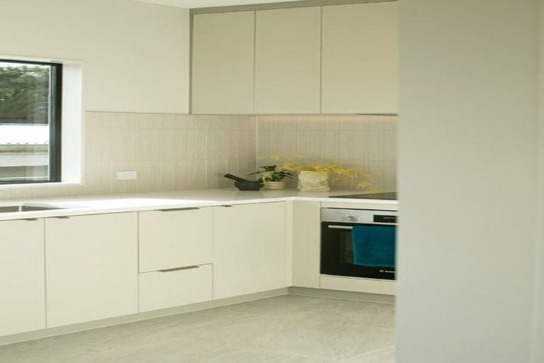 Photo of property in 4/29 Brandon Road, Glen Eden, Auckland, 0602