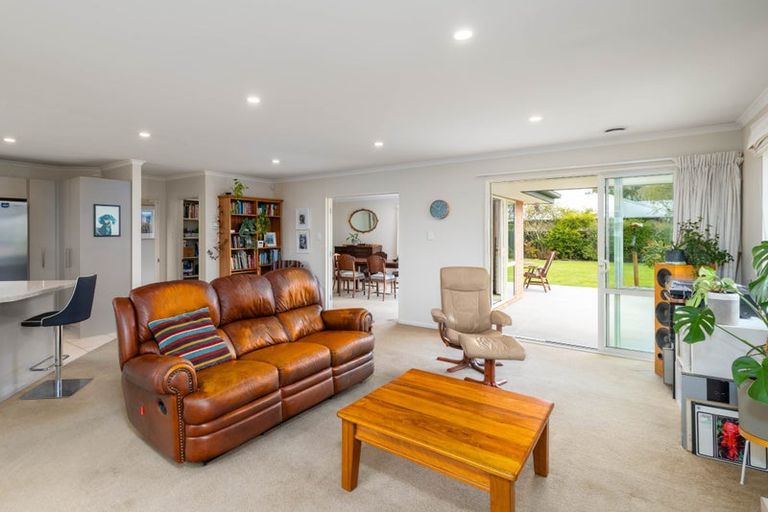 Photo of property in 8 Napoleon Close, Harewood, Christchurch, 8051
