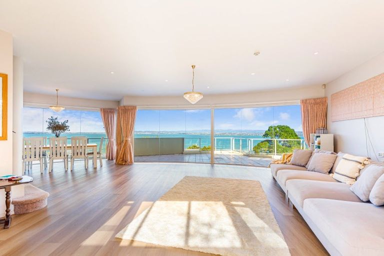 Photo of property in 9 Brigantine Drive, Beach Haven, Auckland, 0626