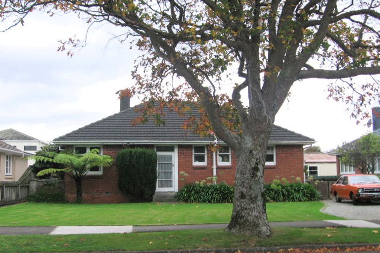 Photo of property in 8 Guiness Street, Avalon, Lower Hutt, 5011