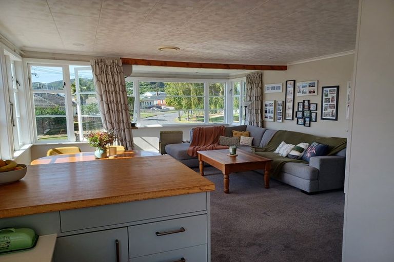 Photo of property in 14 Cleland Crescent, Naenae, Lower Hutt, 5011