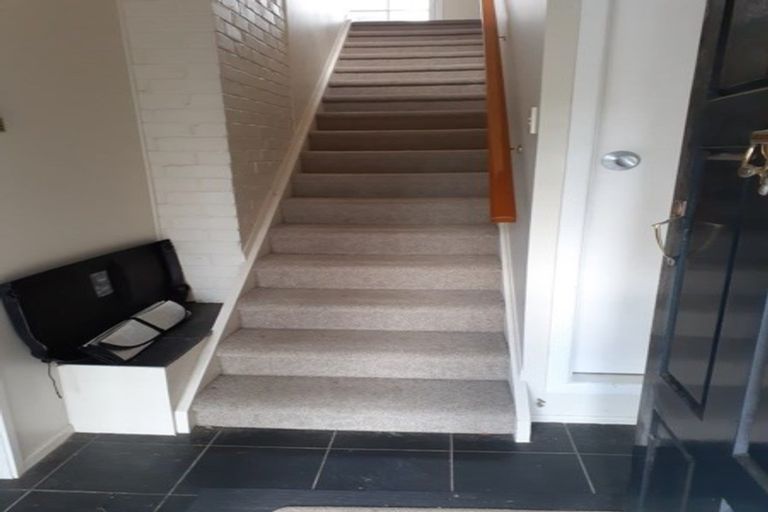 Photo of property in 11 Channel View Road, Campbells Bay, Auckland, 0630