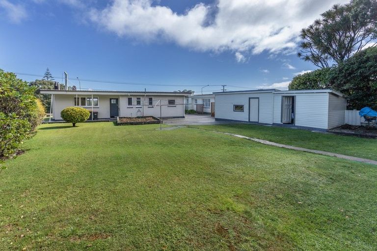 Photo of property in 35 Main South Road, Karoro, Greymouth, 7805