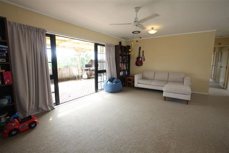 Photo of property in 2/76 Frank Nobilo Drive, Golflands, Auckland, 2013