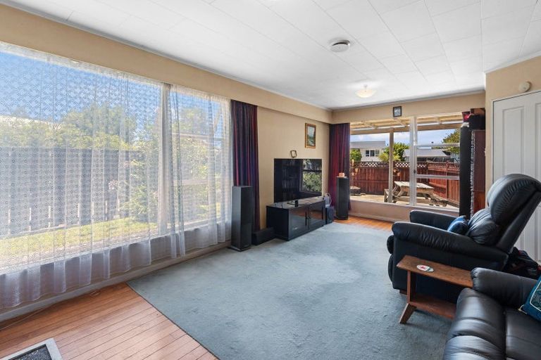 Photo of property in 15 Winston Street, Tikipunga, Whangarei, 0112