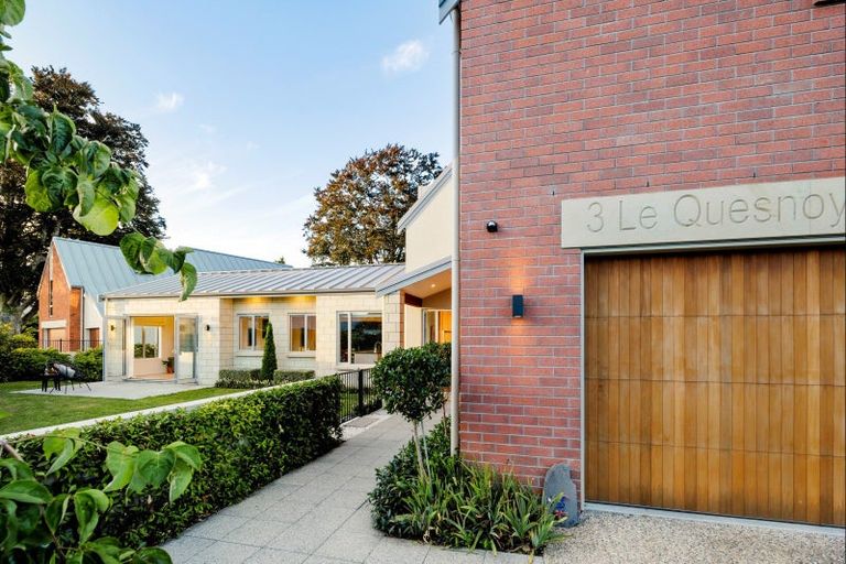 Photo of property in 3 Le Quesnoy Place, Cambridge, 3434