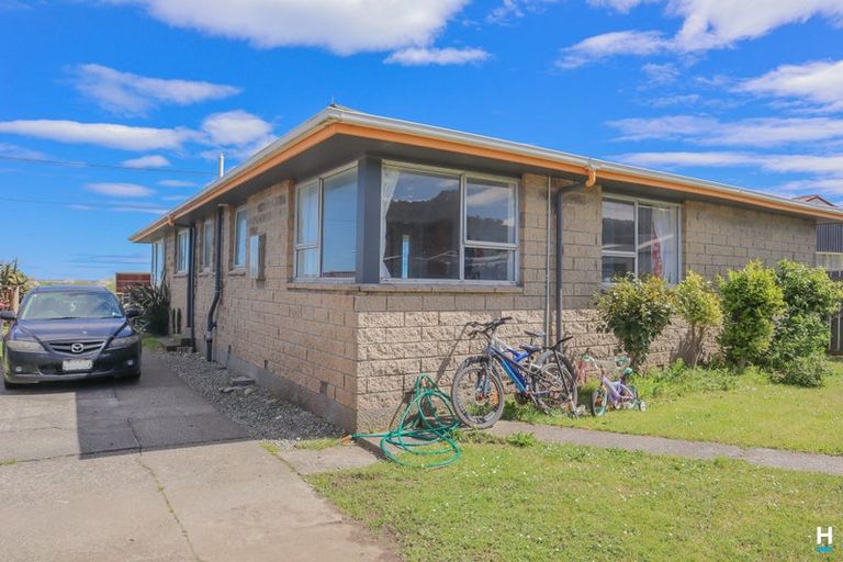 Photo of property in 98 Domett Esplanade, Cobden, Greymouth, 7802