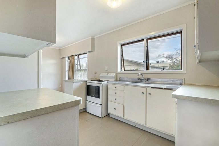 Photo of property in 11 Waitemata Road, Hauraki, Auckland, 0622
