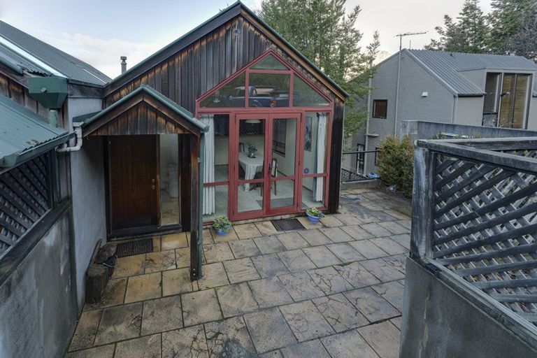 Photo of property in 22a Evergreen Place, Sunshine Bay, Queenstown, 9300