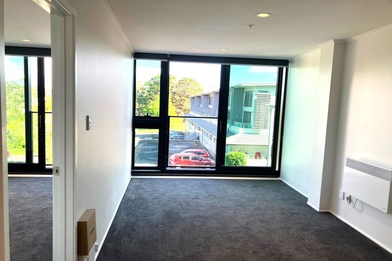 Photo of property in 8d/30 Westward Ho, Glen Eden, Auckland, 0602