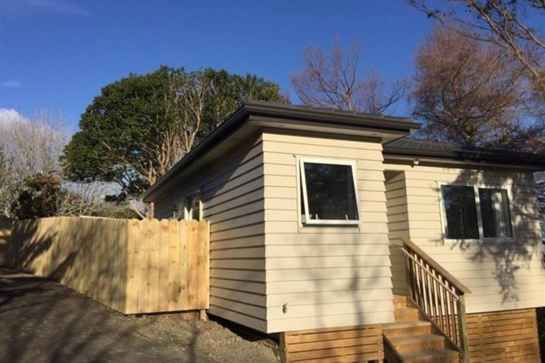 Photo of property in 11 Jomard Terrace, Northcross, Auckland, 0632