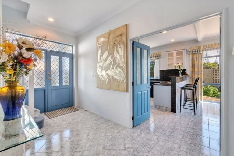 Photo of property in 33a Youngs Road, Papakura, 2110