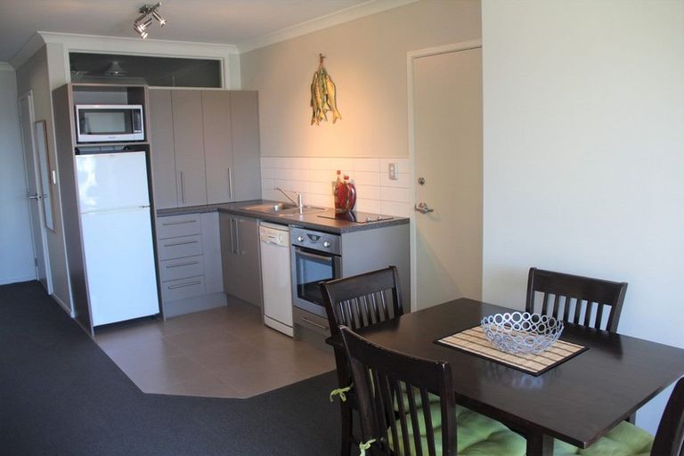 Photo of property in 8 Heron Lane, Snells Beach, 0920