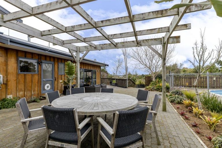 Photo of property in 1a Lismore Street, Strandon, New Plymouth, 4312