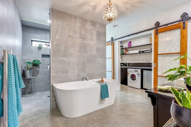 Photo of property in 33a Waiotahi Drive, Mangawhai, 0573