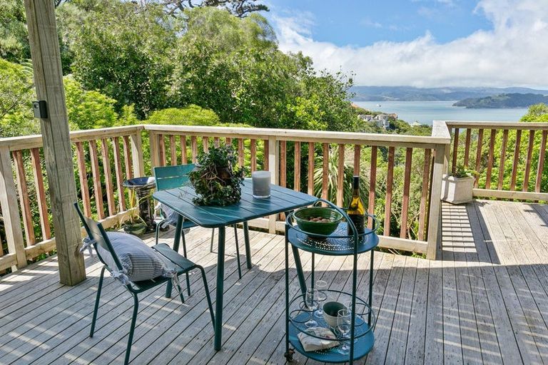 Photo of property in 77a Nicholson Road, Khandallah, Wellington, 6035