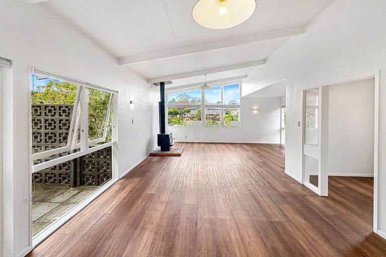 Photo of property in 23 Parkes Avenue, Saint Johns Hill, Whanganui, 4501