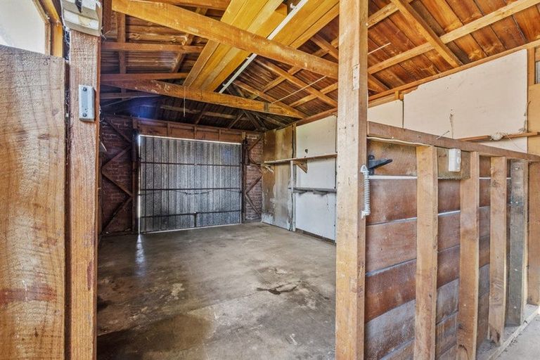 Photo of property in 1 Lowry Street, Waiau, 7332