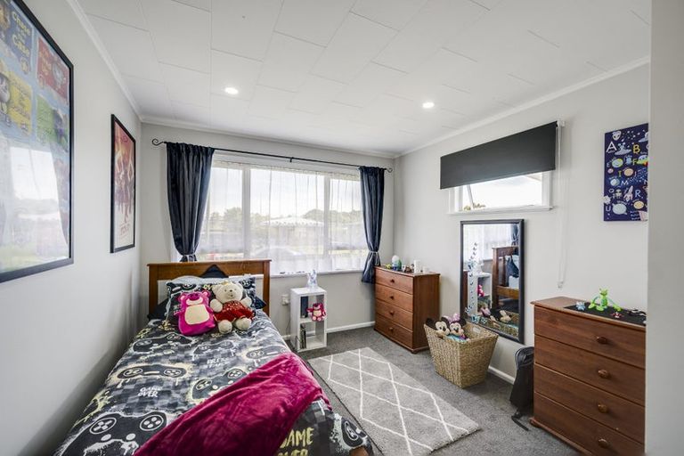 Photo of property in 69 Clarence Cox Crescent, Pirimai, Napier, 4112